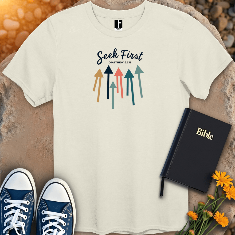 T-Shirt S / Natural SeekFirst T-Shirt